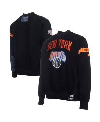 Two Hype - x NBA Men's Black New York Knicks Culture Hoops Collection Premium Pullover Sweatshirt